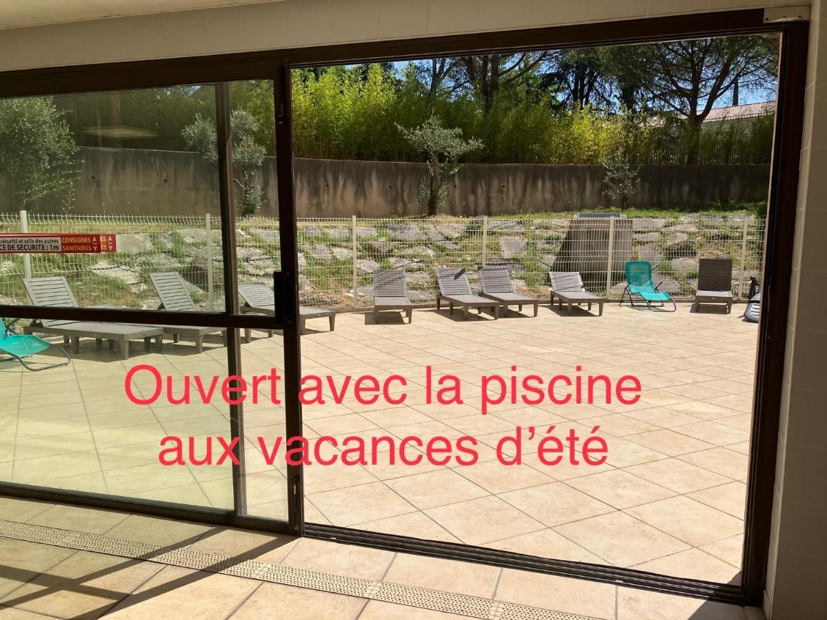 Superbe Appartement A Uzes Avec Place De Parking Exteriör bild